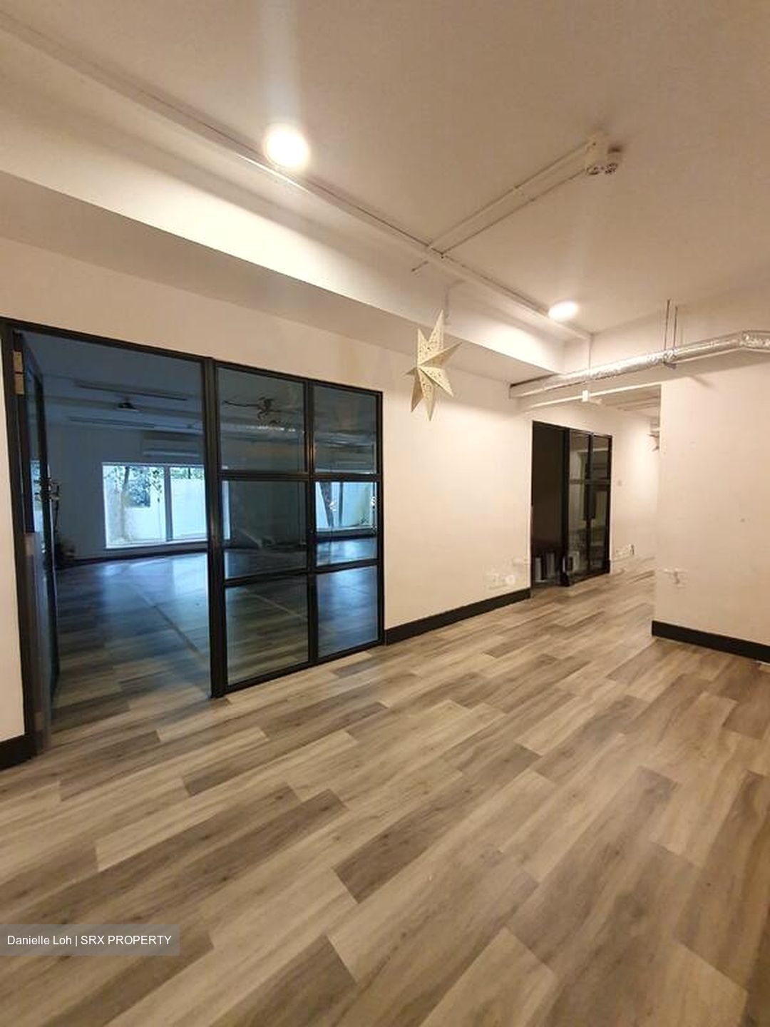 Spring Grove (D10), Retail #602983441